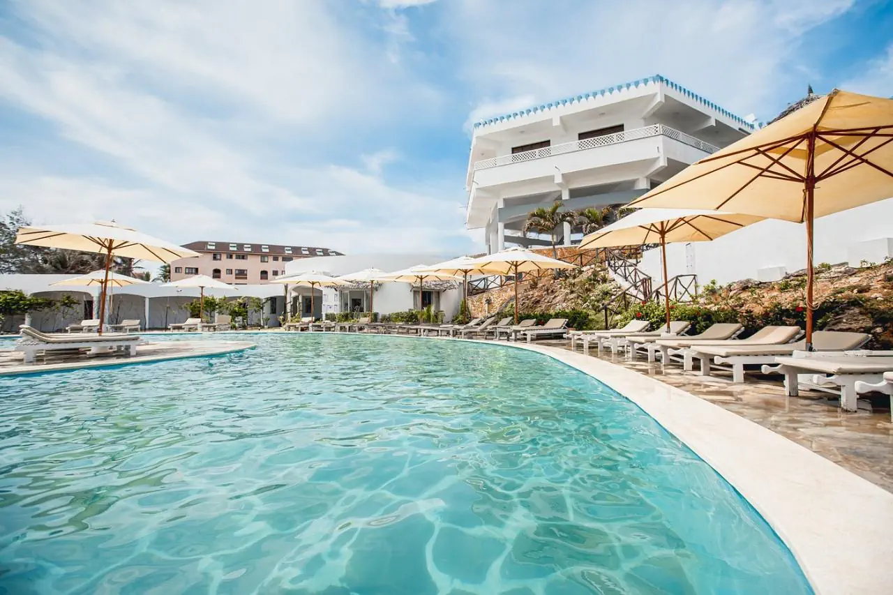 AHG LION BEACH RESORT & SPA