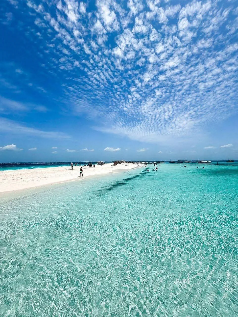 AHG LION BEACH RESORT & SPA