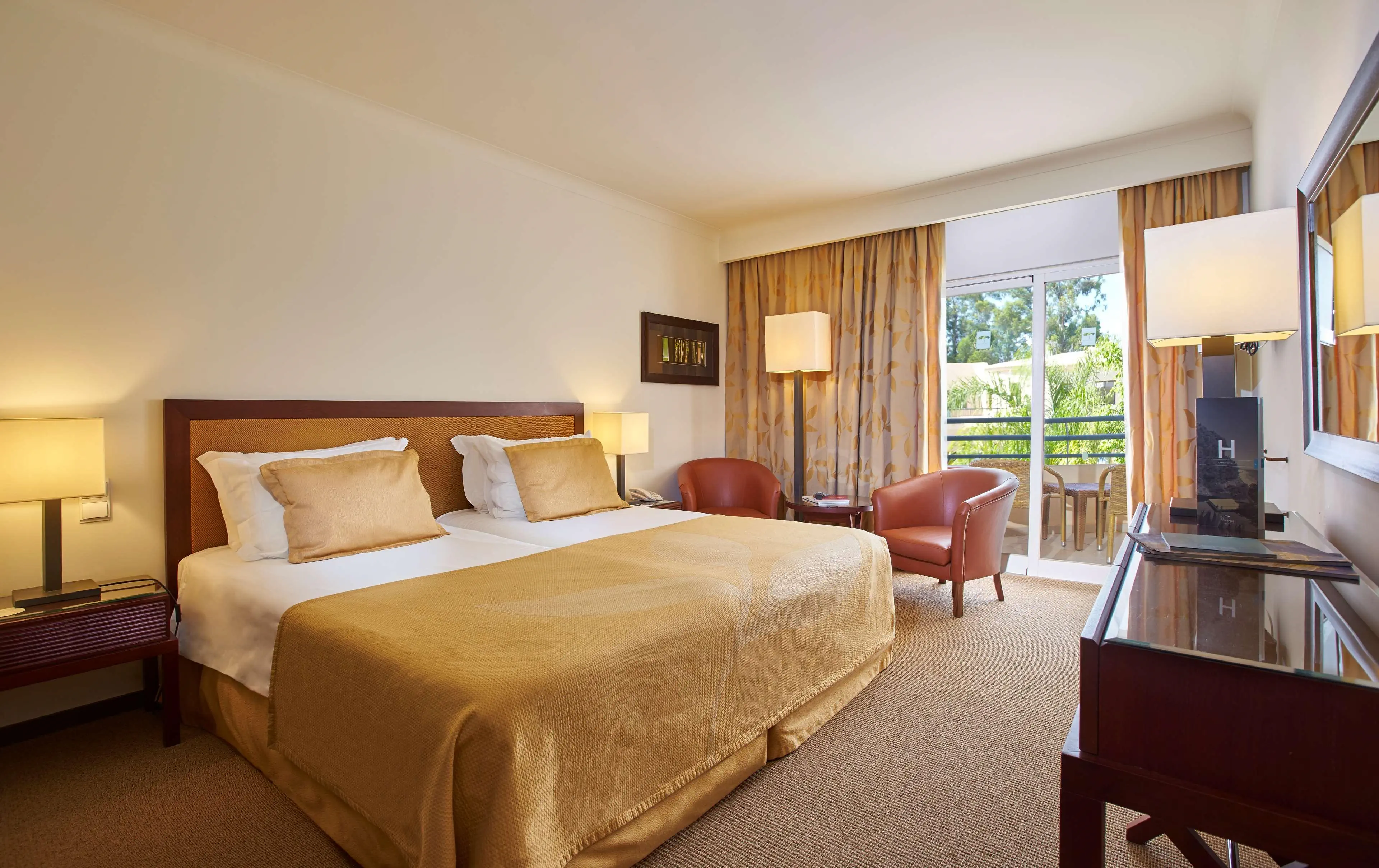 PortoBay Falesia