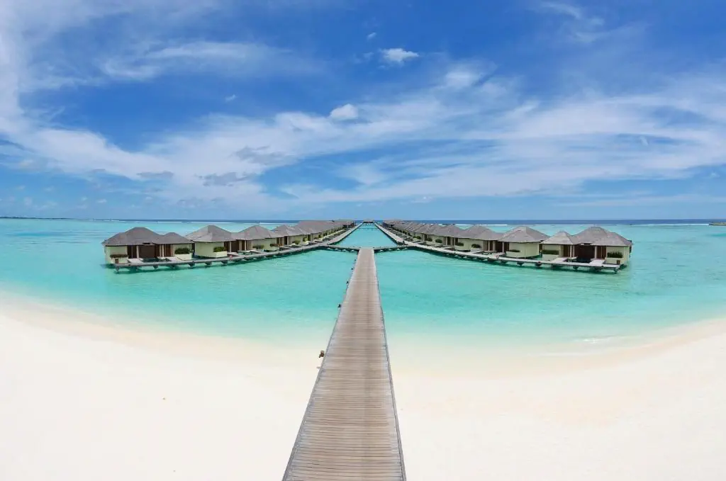 HOTEL VILLA NAUTICA (PARADISE ISLAND)