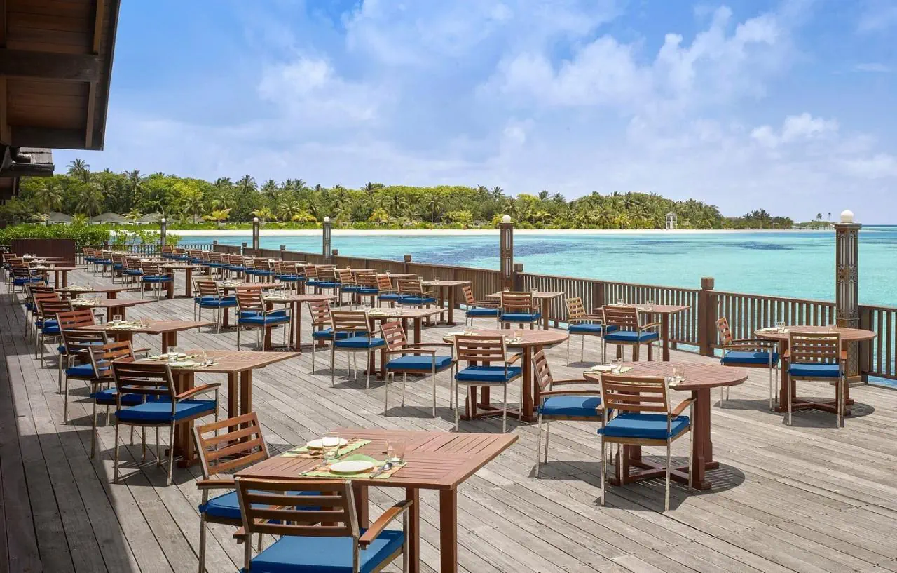 HOTEL VILLA NAUTICA (PARADISE ISLAND)