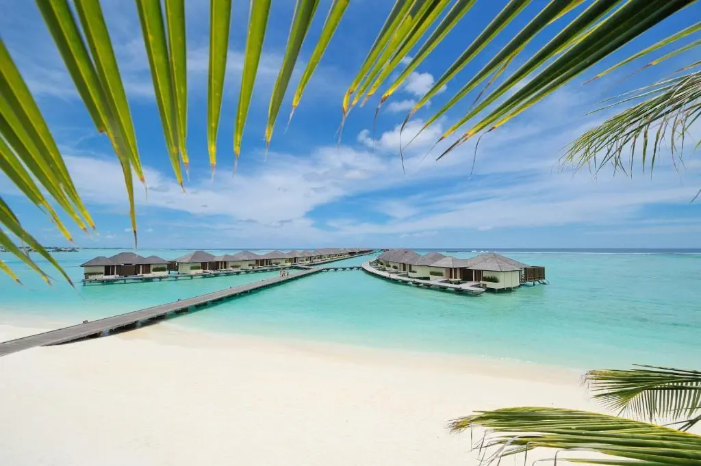 HOTEL VILLA NAUTICA (PARADISE ISLAND)