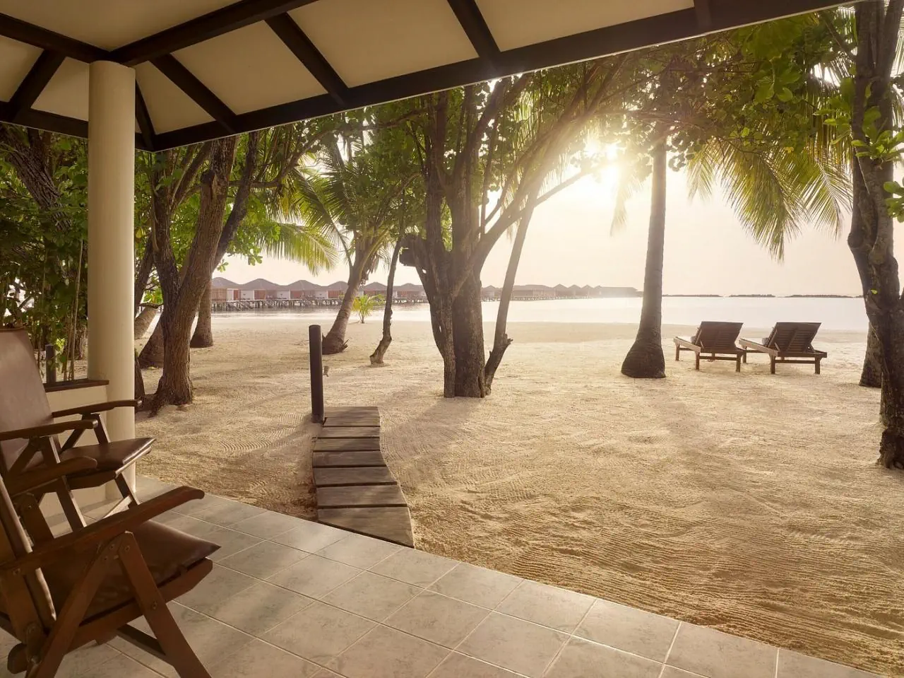 HOTEL VILLA NAUTICA (PARADISE ISLAND)