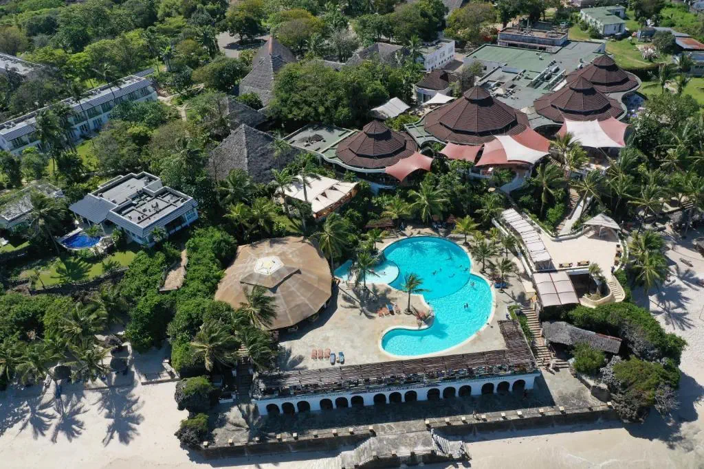 Leopard Beach Resort & Spa