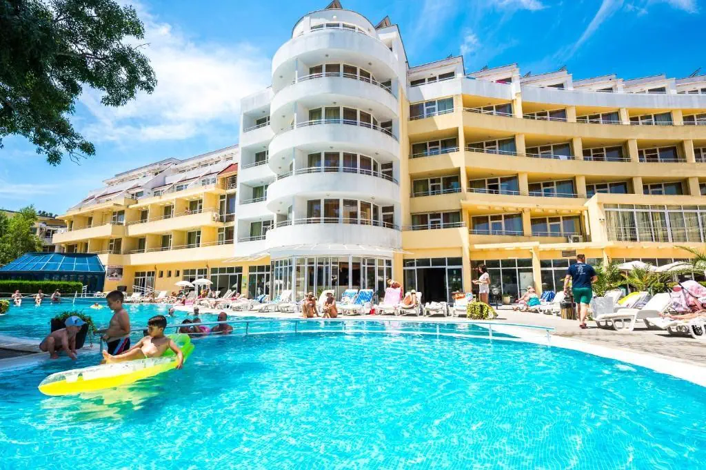 SUN PALACE - zdjęcie 2
