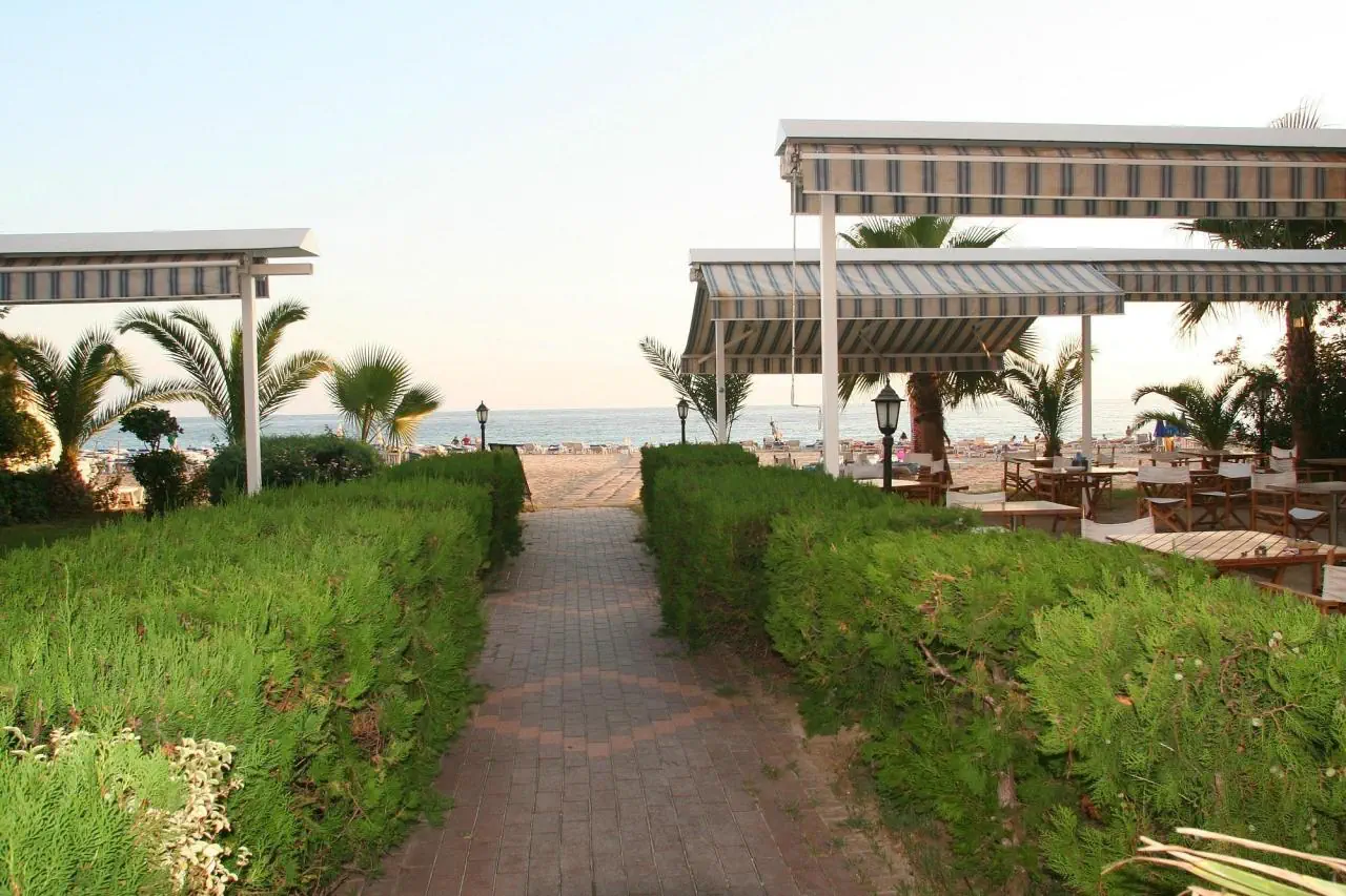 Elysee Beach - zdjęcie 9
