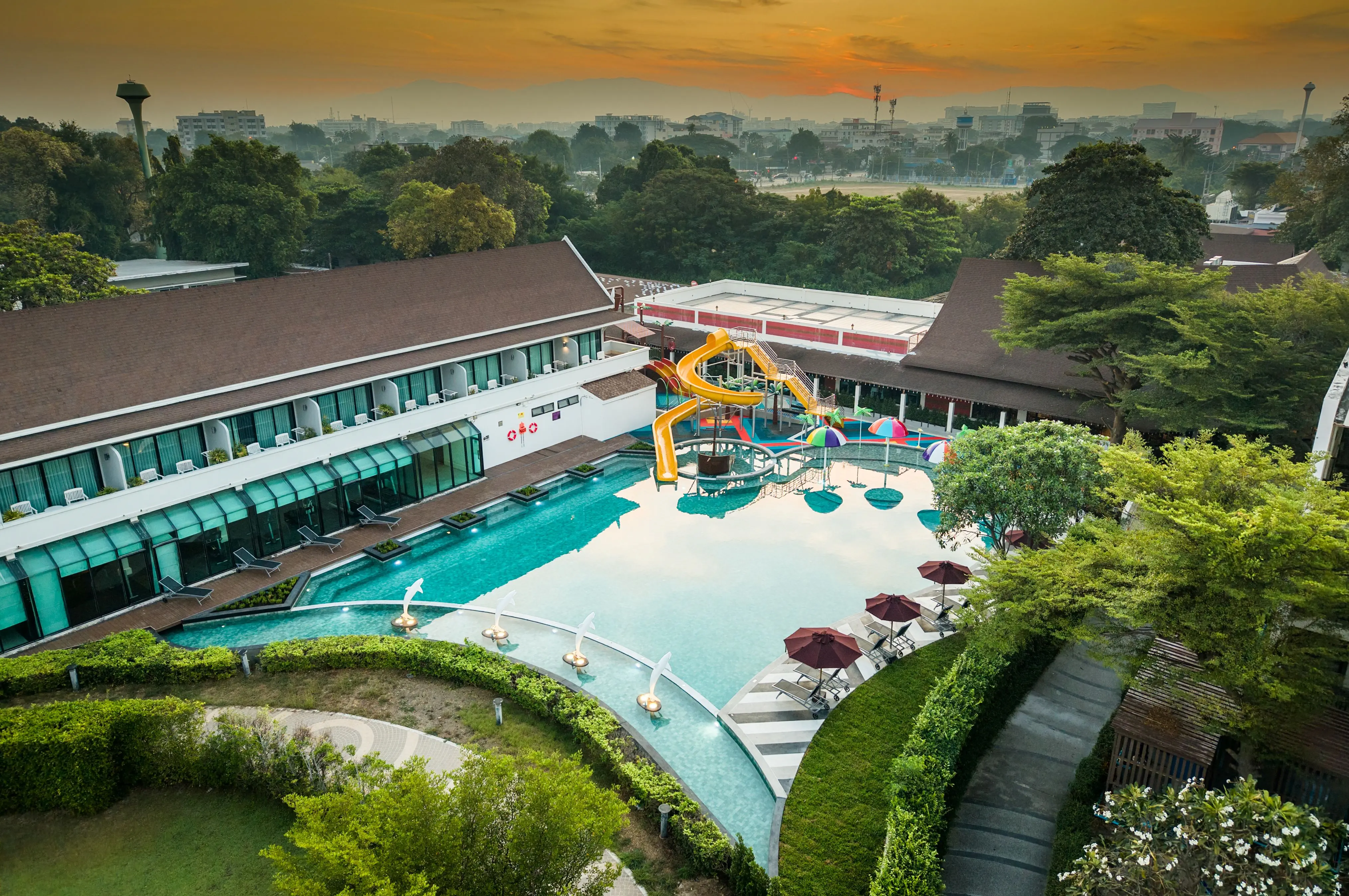 Bangsaen Heritage Hotel