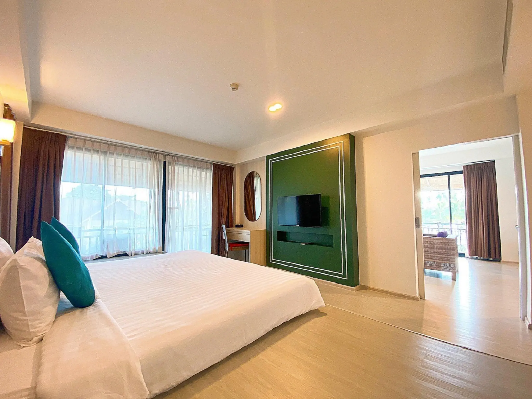 Bangsaen Heritage Hotel
