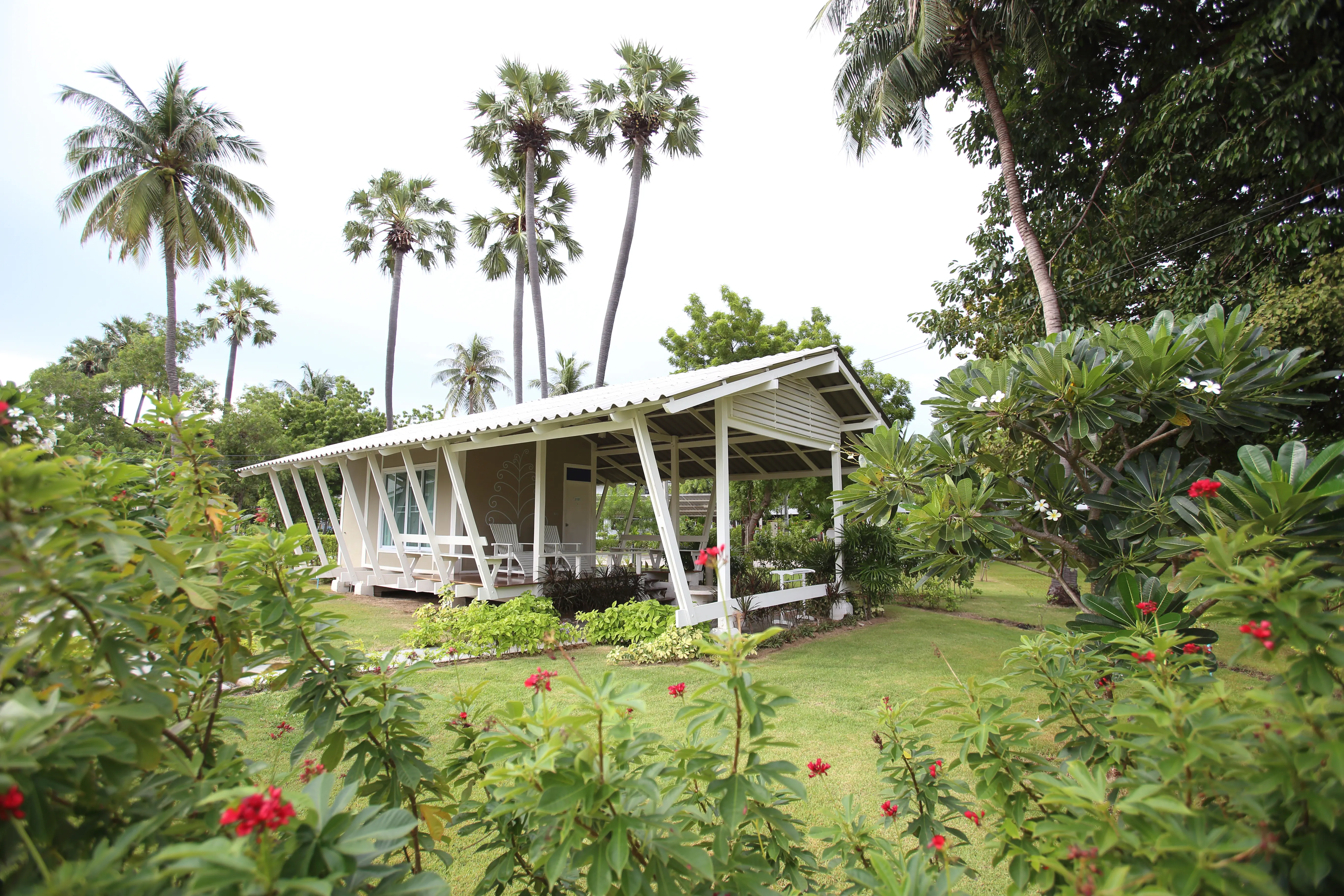 Bangsaen Heritage Hotel