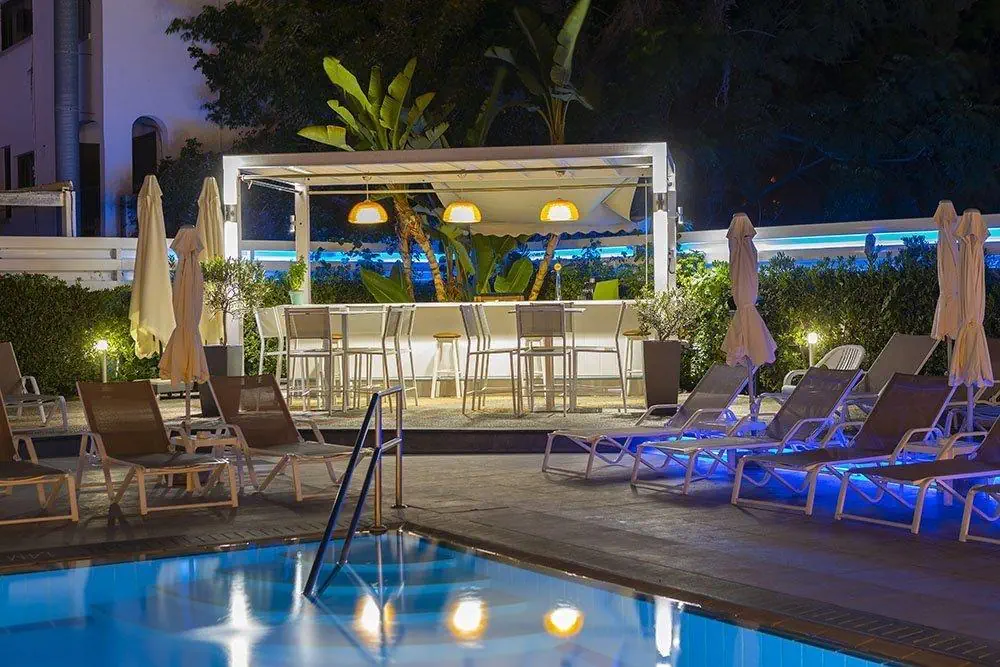 Anemi Hotel & Suites photo 2