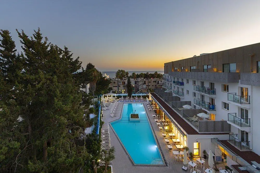 Anemi Hotel & Suites photo 0