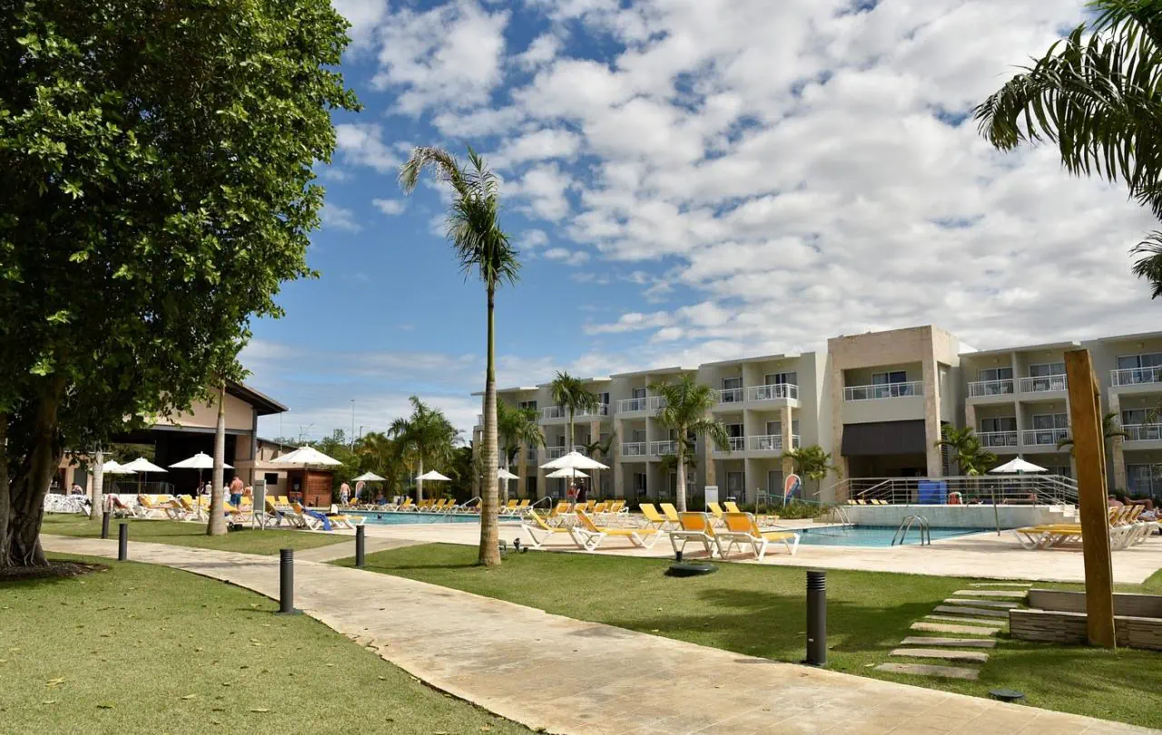 Emotions Beach Resort - zdjęcie 9