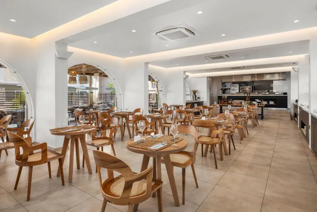 HOTEL Cabana White Boutique Hotel