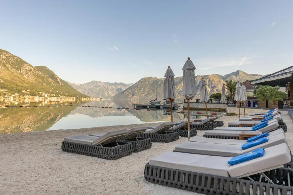 Huma Kotor Bay - zdjęcie 12