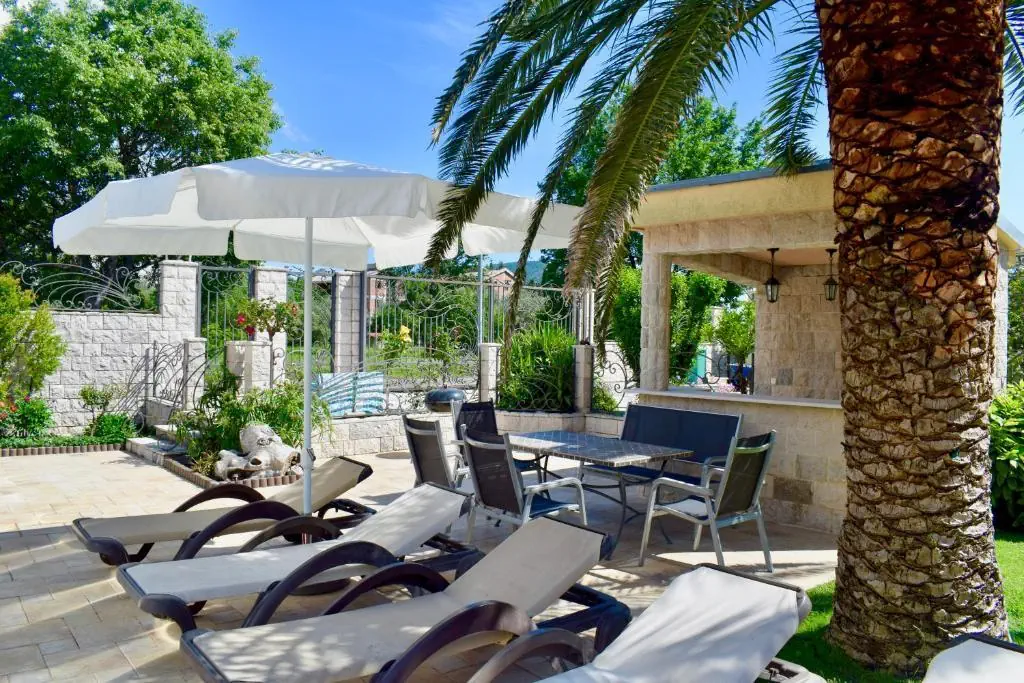 VILLA DOLPHIN