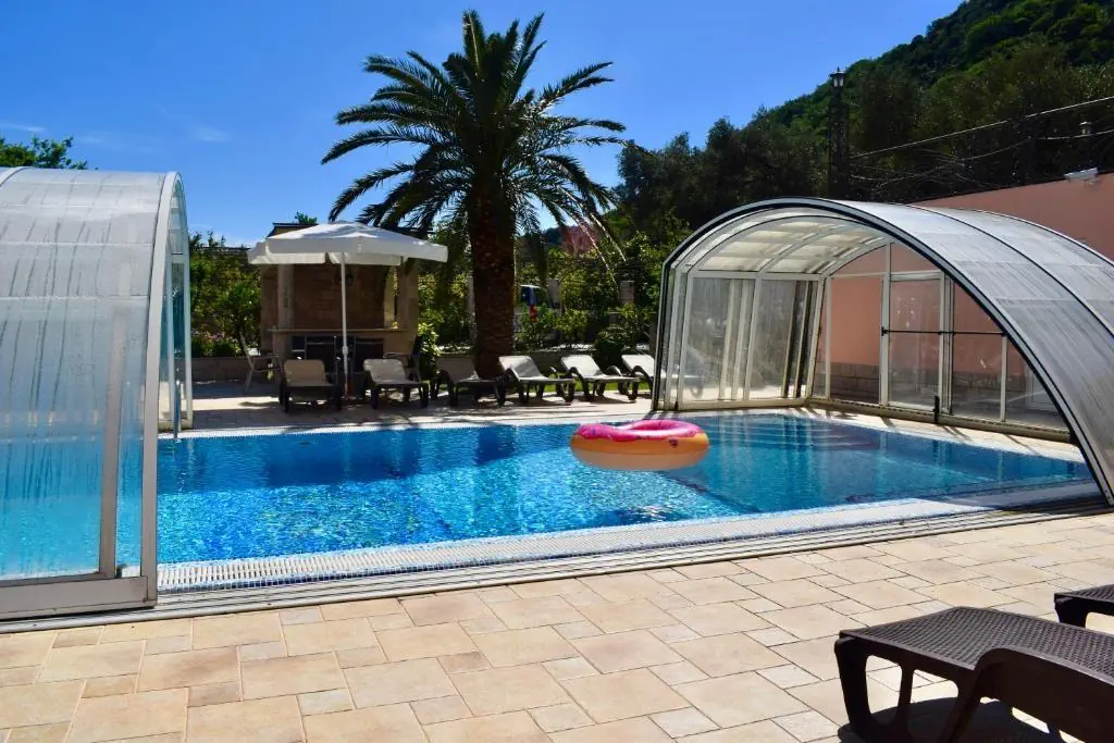 VILLA DOLPHIN
