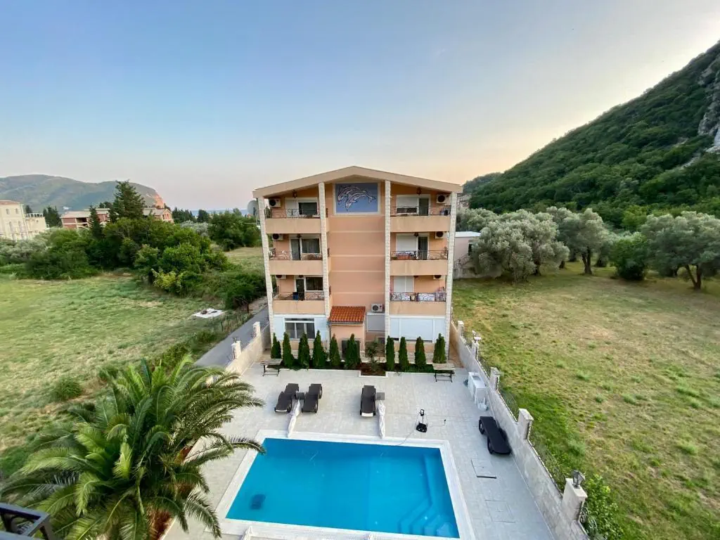 VILLA DOLPHIN