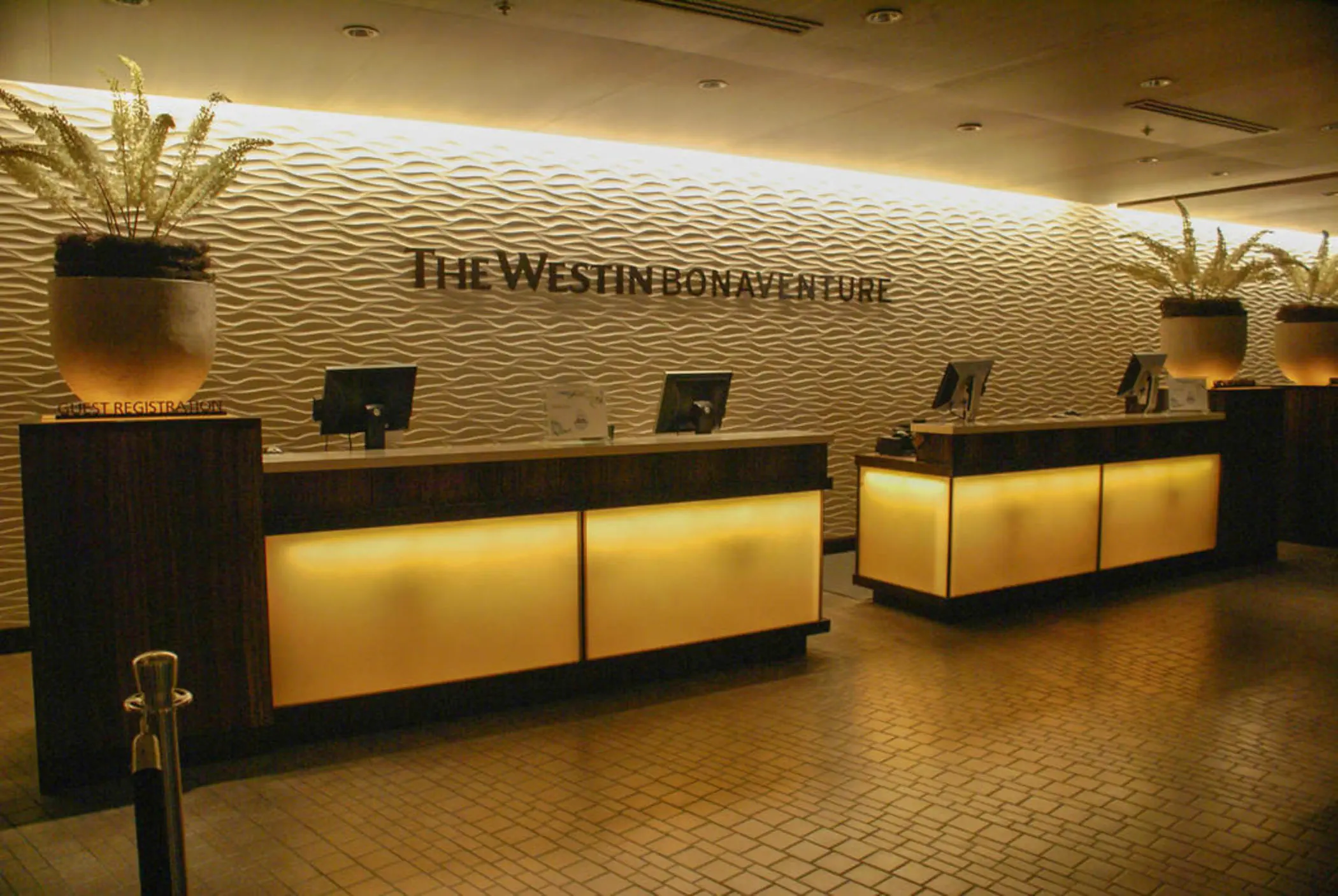 Westin Bonaventure - zdjęcie 18