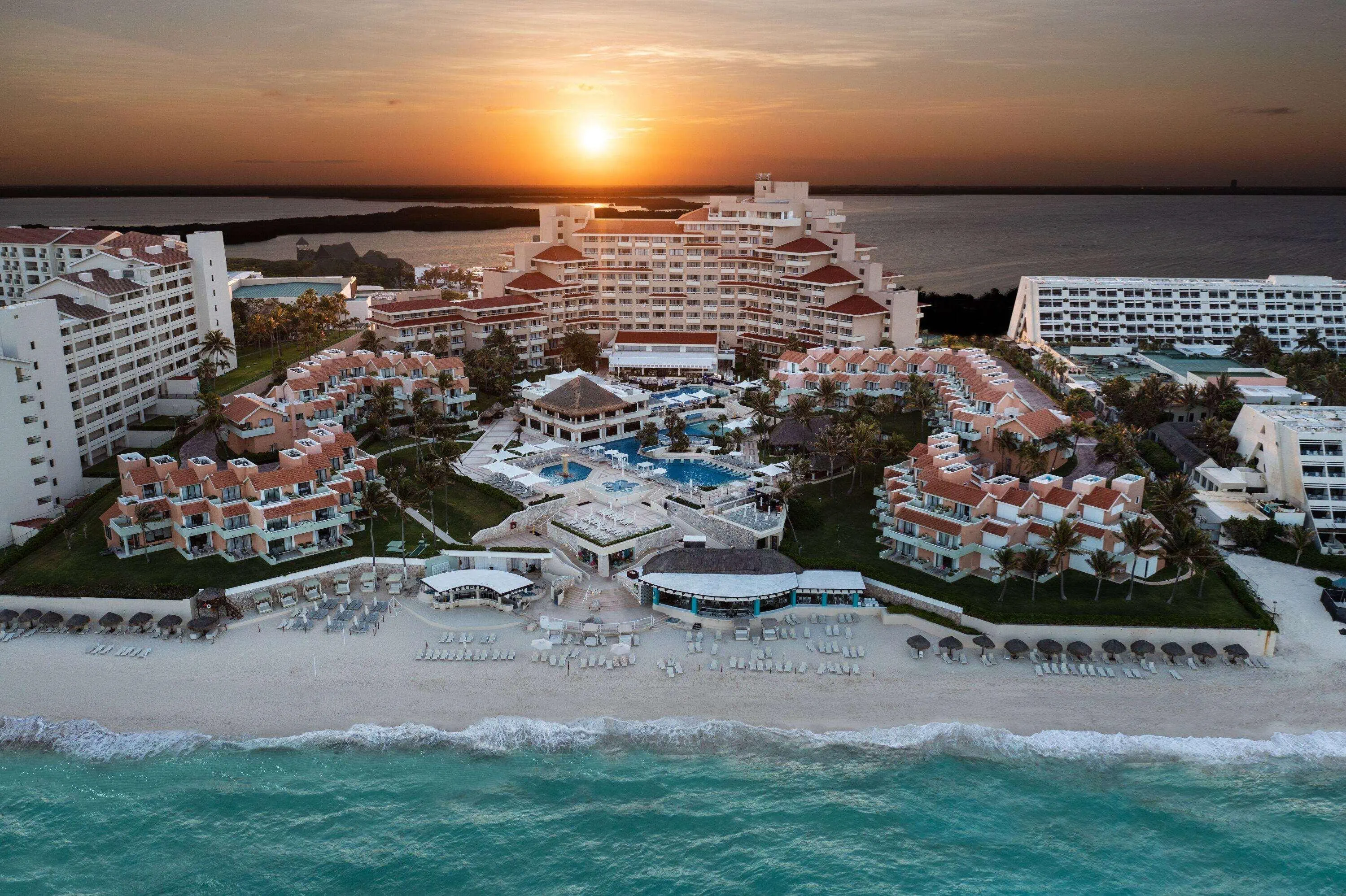 Wyndham Grand Cancún Resort & Villas (ex. Omni Cancun) - zdjęcie 31