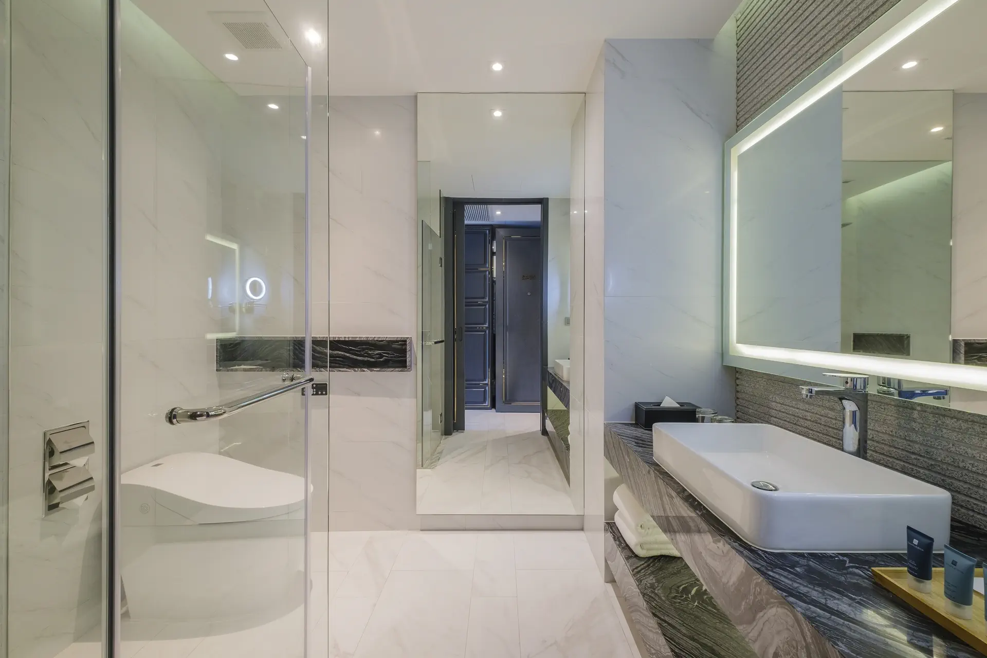 Wyndham Grand Nai Harn Beach Phuket - zdjęcie 18