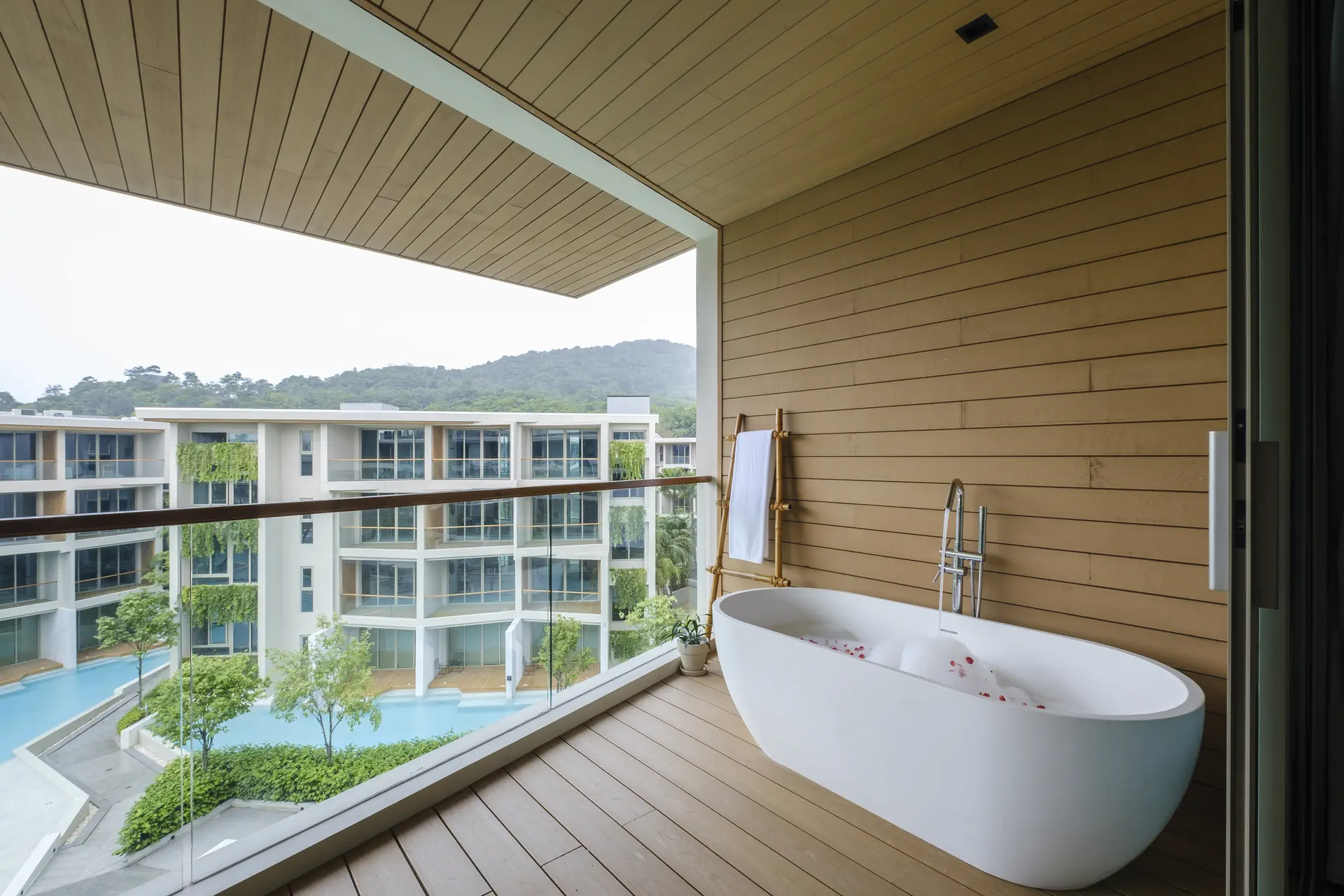 Wyndham Grand Nai Harn Beach Phuket - zdjęcie 17