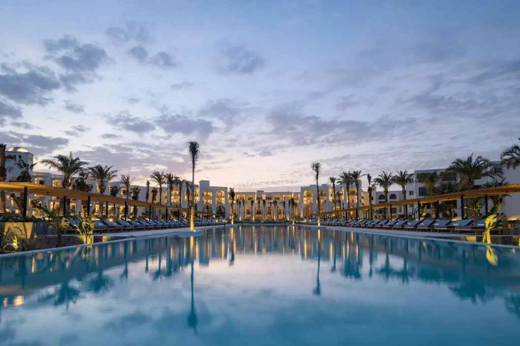Serry Beach Resort - zdjęcie 2