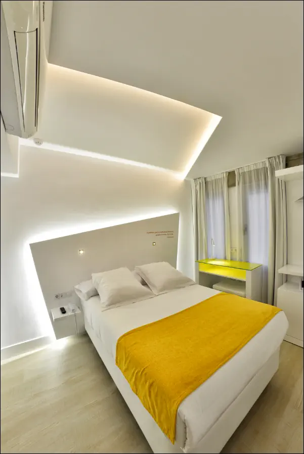 Atarazanas Malaga Boutique - zdjęcie 10