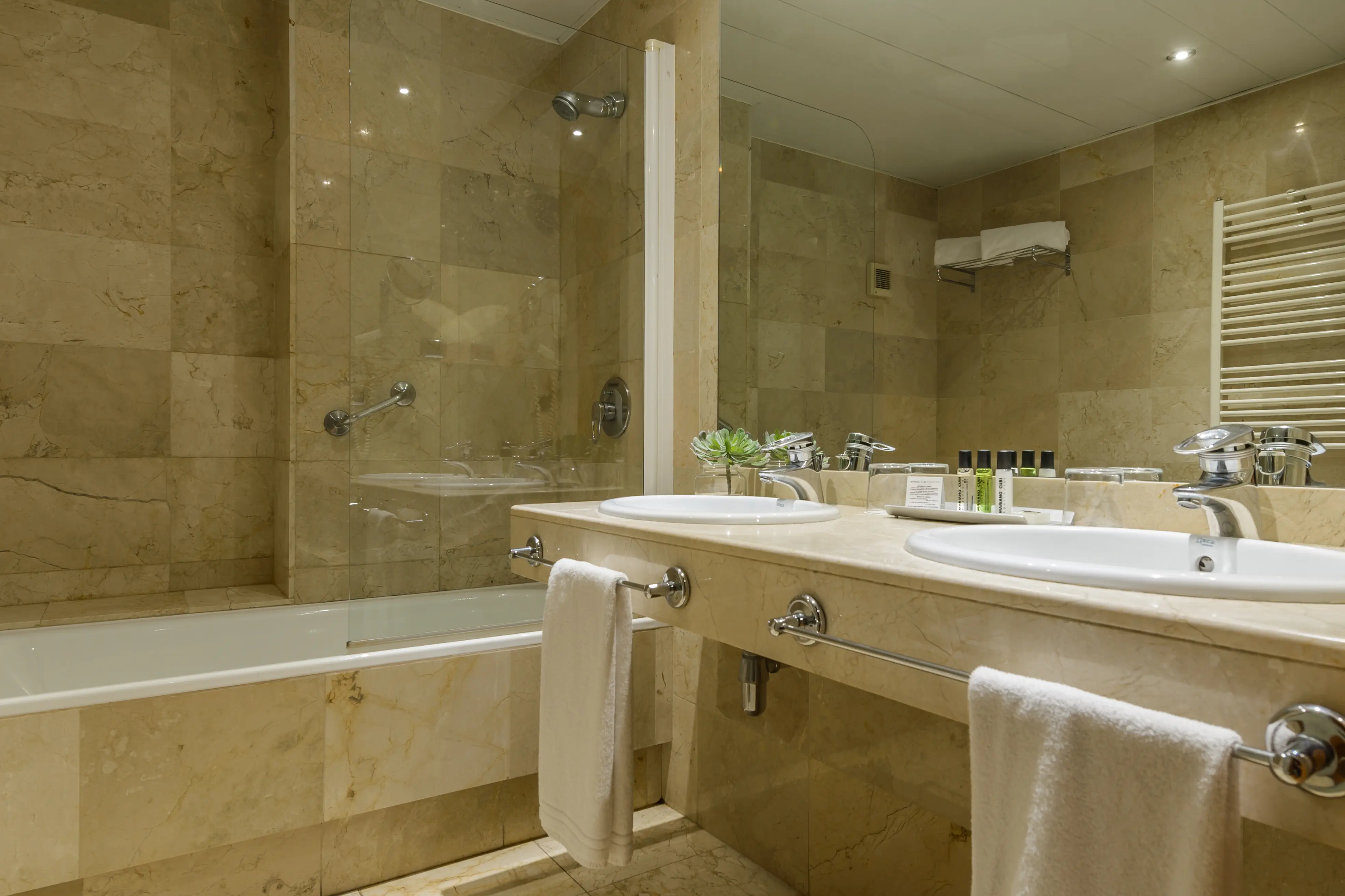 Aparthotel Mariano Cubi - zdjęcie 19