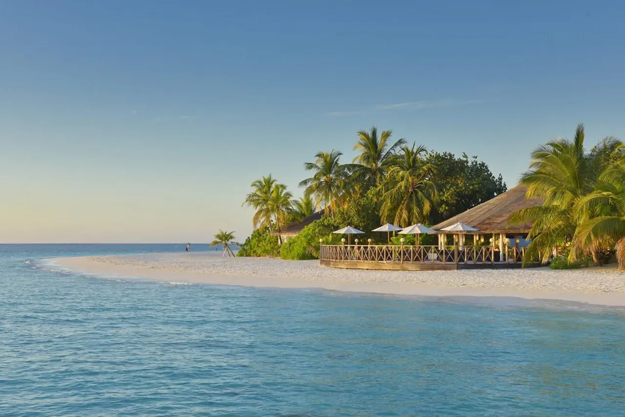 HOTEL Angaga Island Resort & Spa