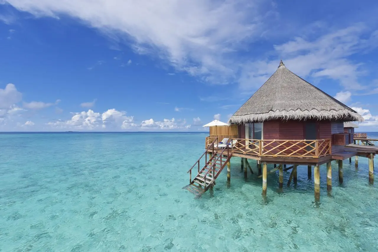 HOTEL Angaga Island Resort & Spa