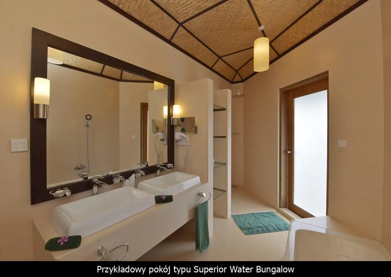 HOTEL Angaga Island Resort & Spa