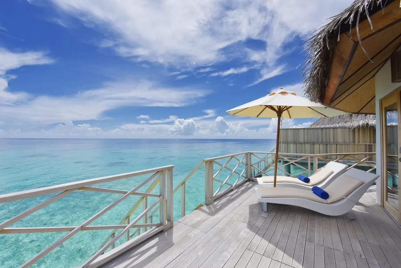 HOTEL Angaga Island Resort & Spa