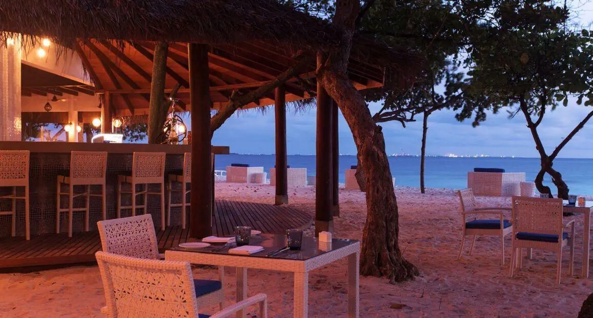 HOTEL Malahini Kuda Bandos