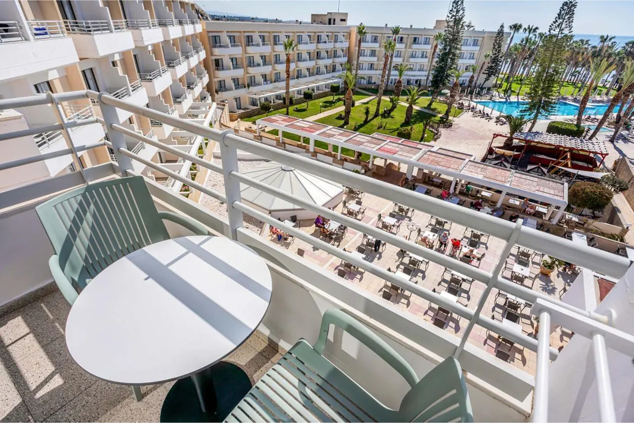 HOTEL Louis Phaethon Beach Hotel