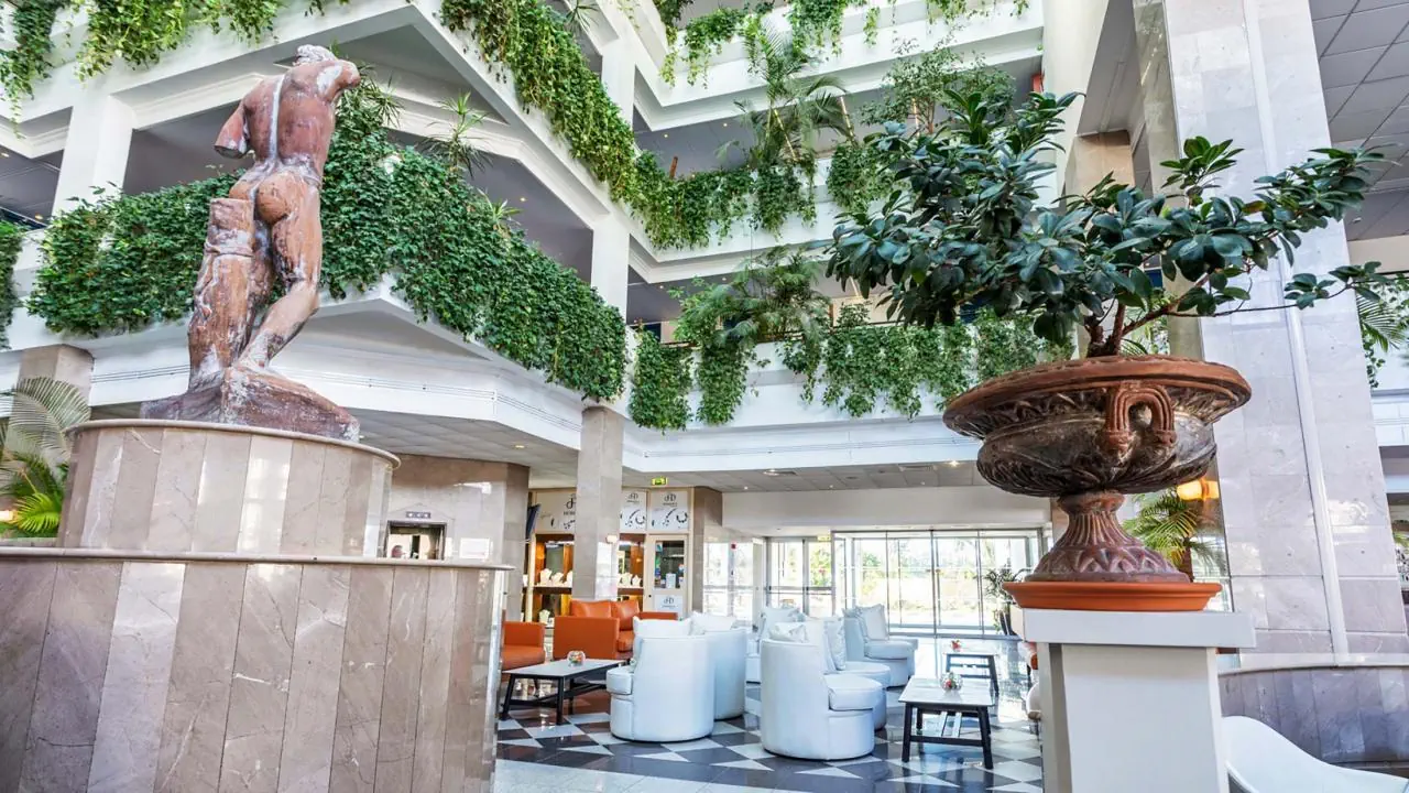 HOTEL Louis Phaethon Beach Hotel