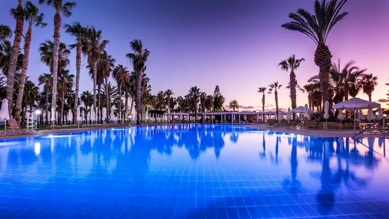 HOTEL Louis Phaethon Beach Hotel