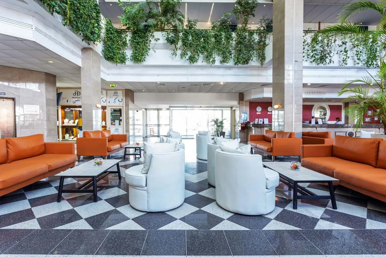 HOTEL Louis Phaethon Beach Hotel
