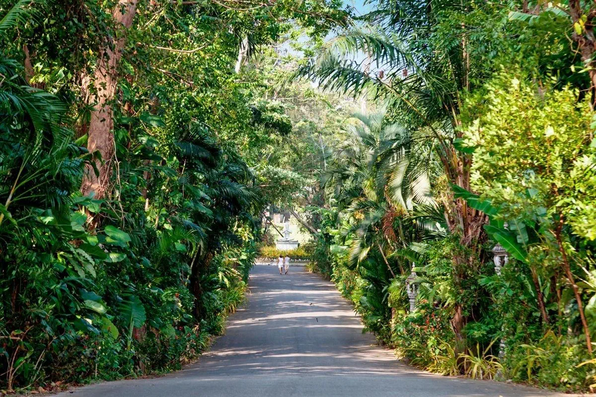 Thavorn Palm Beach Resort