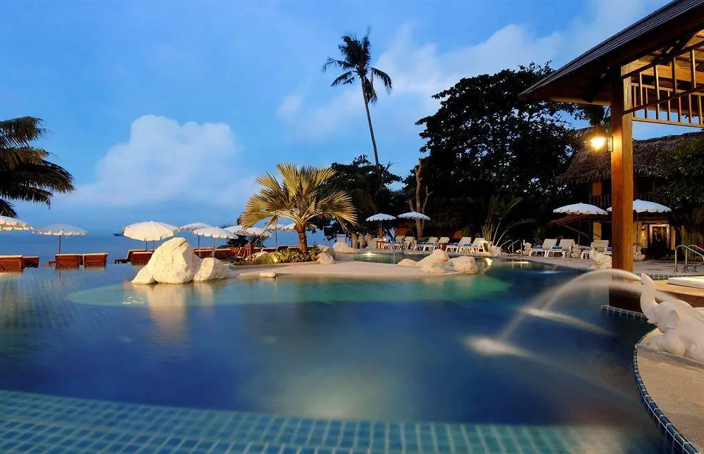 Thavorn Palm Beach Resort