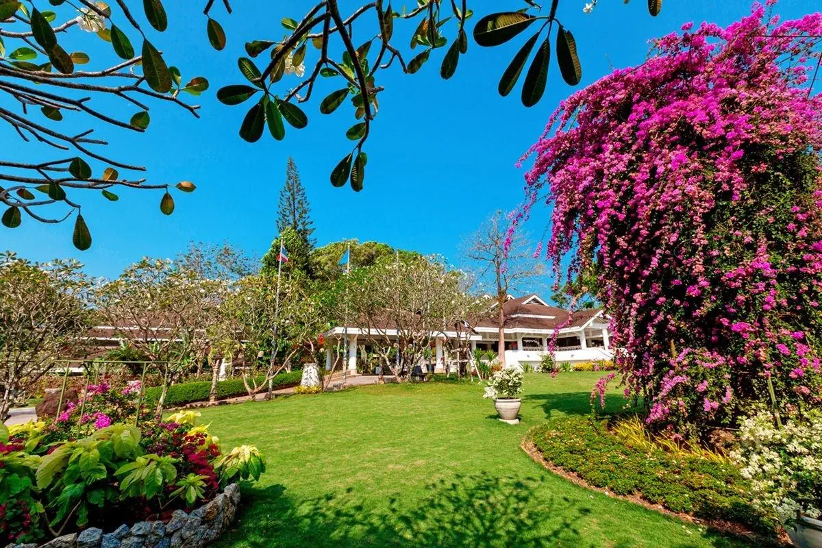 Thavorn Palm Beach Resort