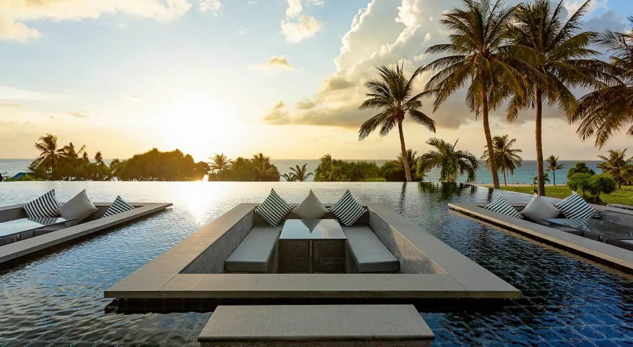 Thavorn Palm Beach Resort