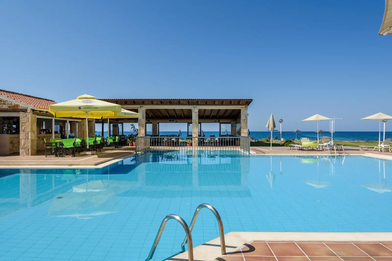 Kostakis Beach - zdjęcie 2