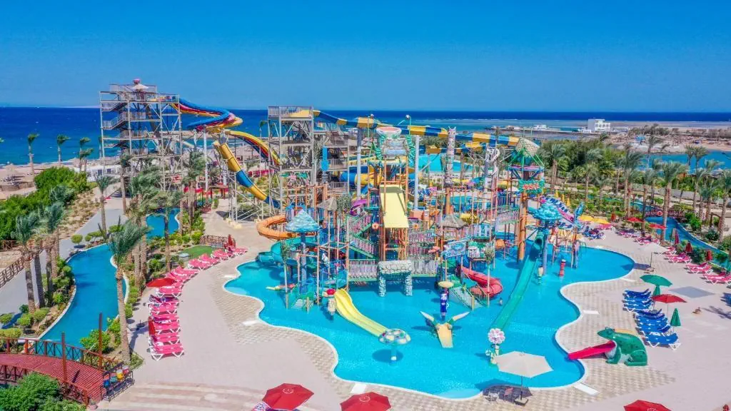 Blend Club Aqua Park Resort