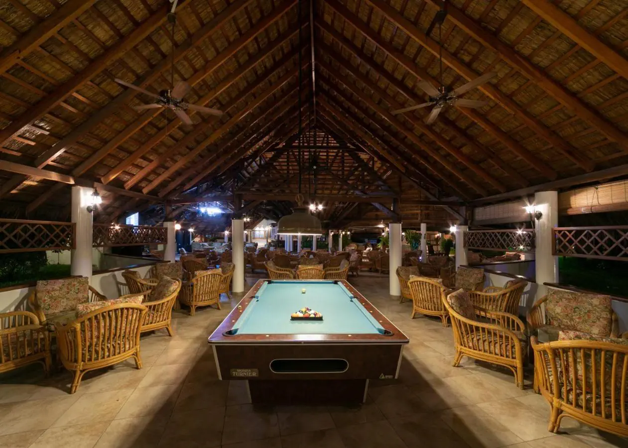 Fihalhohi Island Resort