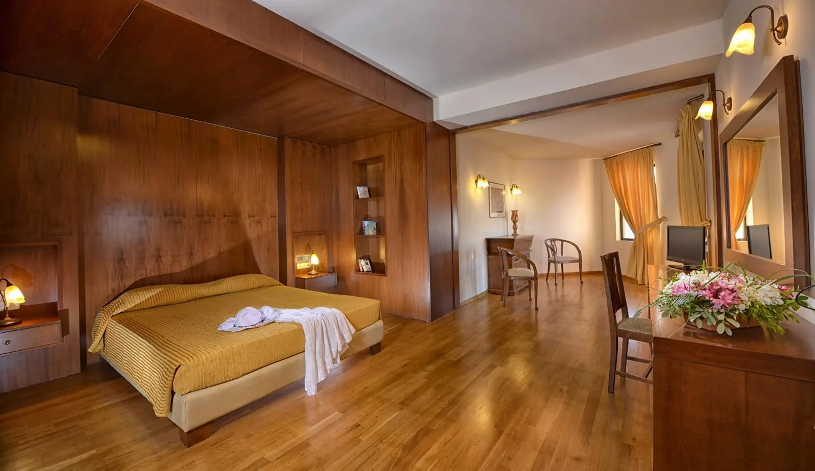 HOTEL ATHINA PALACE RESORT & SPA