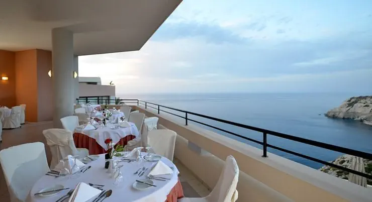 HOTEL ATHINA PALACE RESORT & SPA