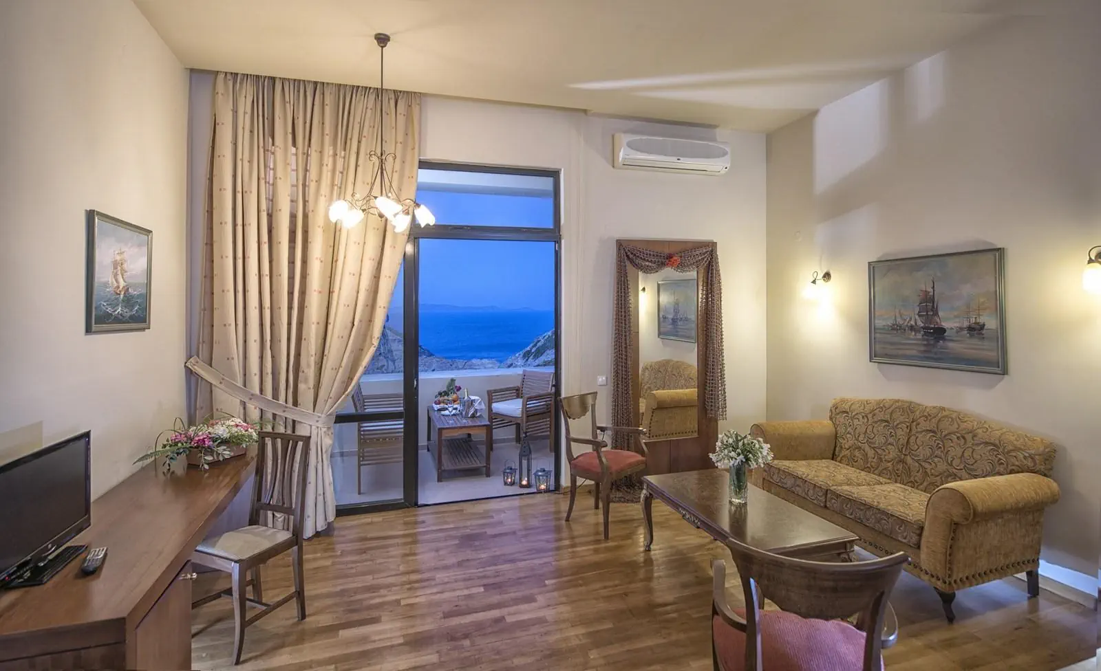 HOTEL ATHINA PALACE RESORT & SPA