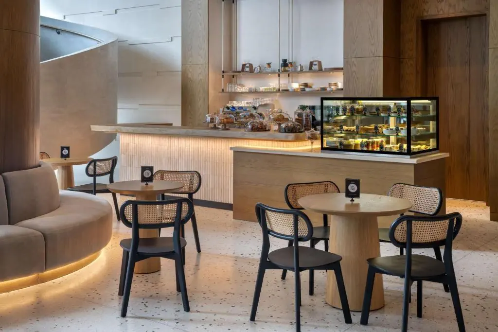 HOTEL Radisson Beach Resort Palm Jumeirah