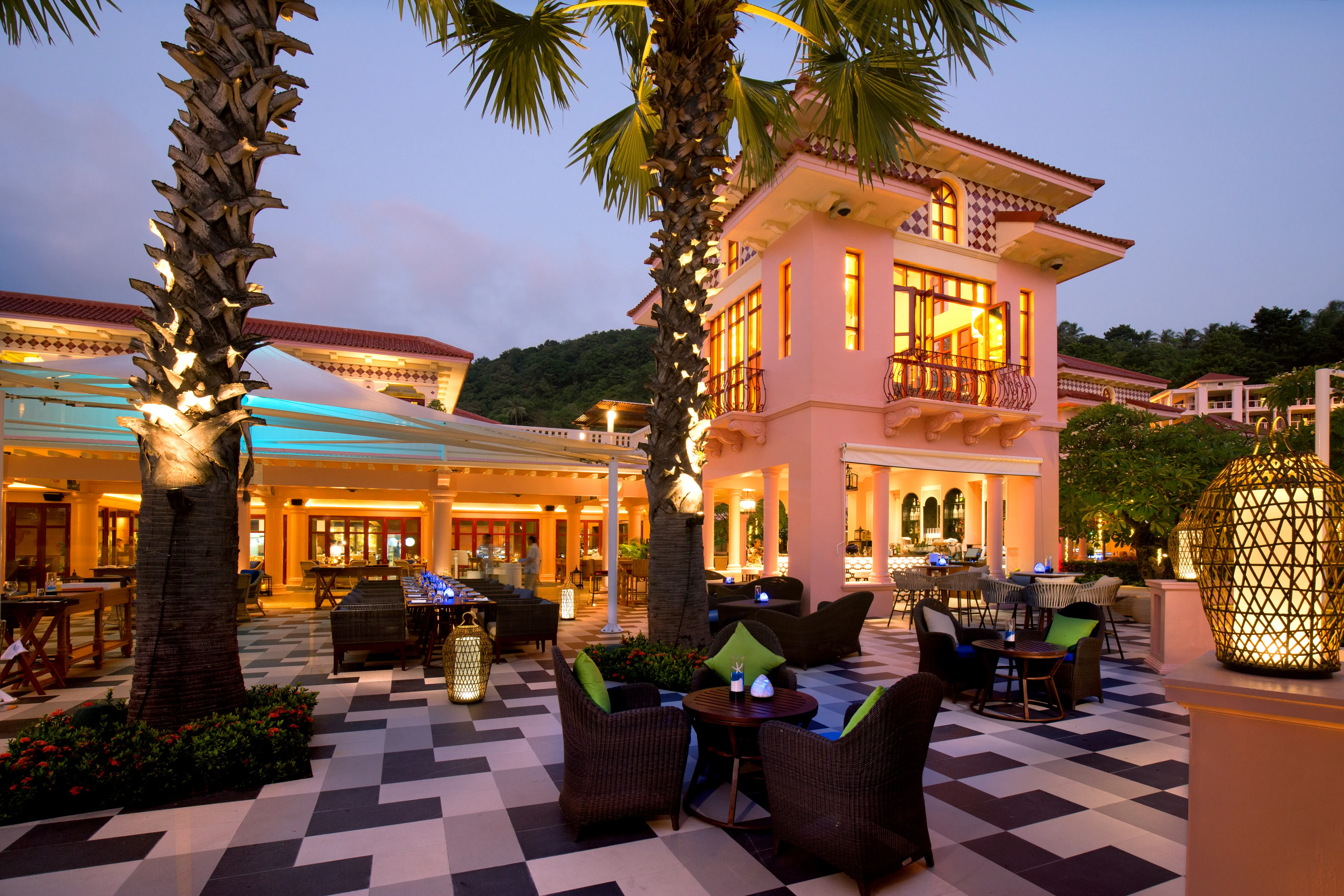 Centara Grand Beach Resort Phuket (Karon Beach) - zdjęcie 153
