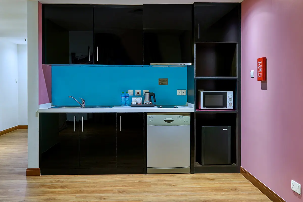 Ramada by Wyndham Dubai JBR - zdjęcie 9